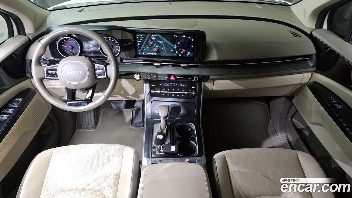 Kia Carnival — фото 10