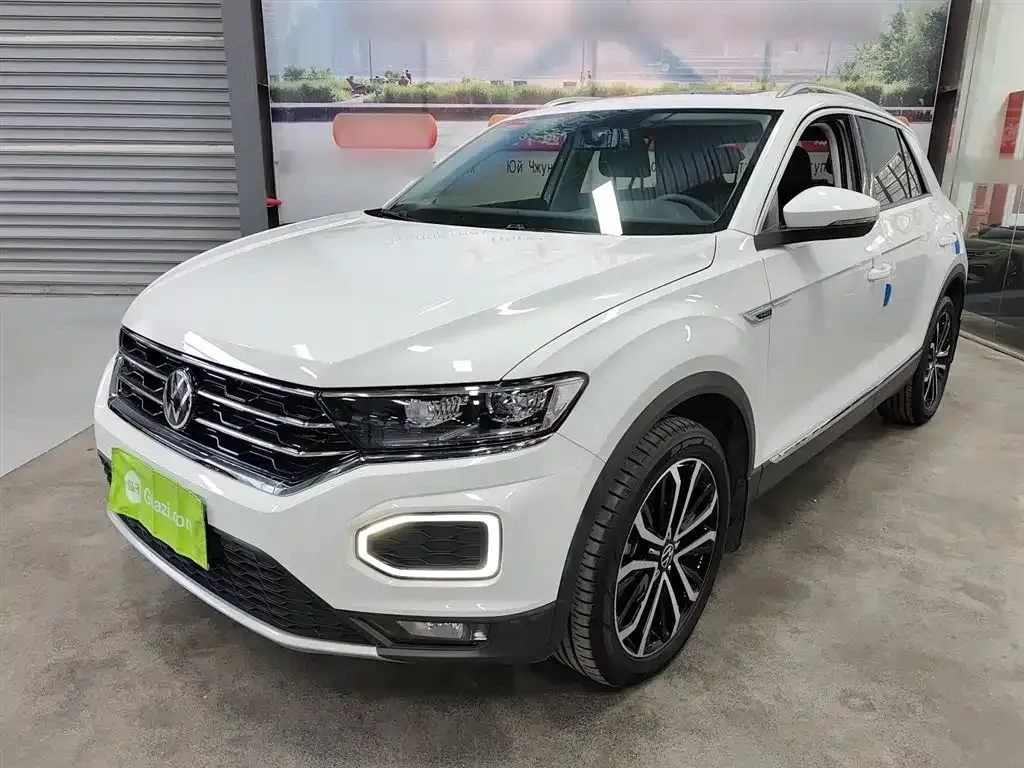 Volkswagen T-Roc — фото 2