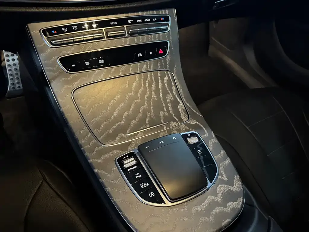 Mercedes-Benz CLS — фото 3