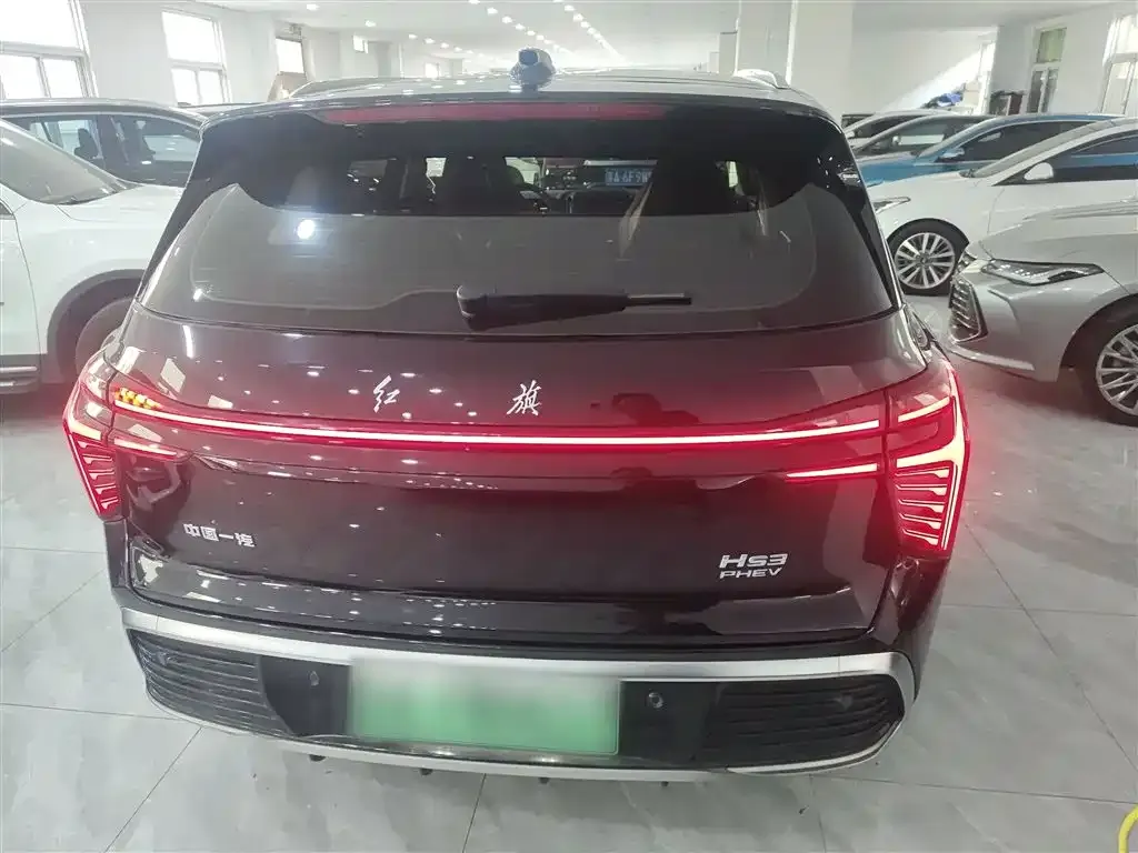 Hongqi HS3 PHEV — фото 8