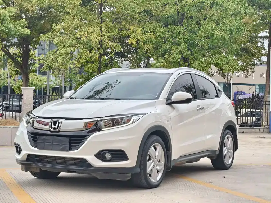 Honda Vezel — фото 1
