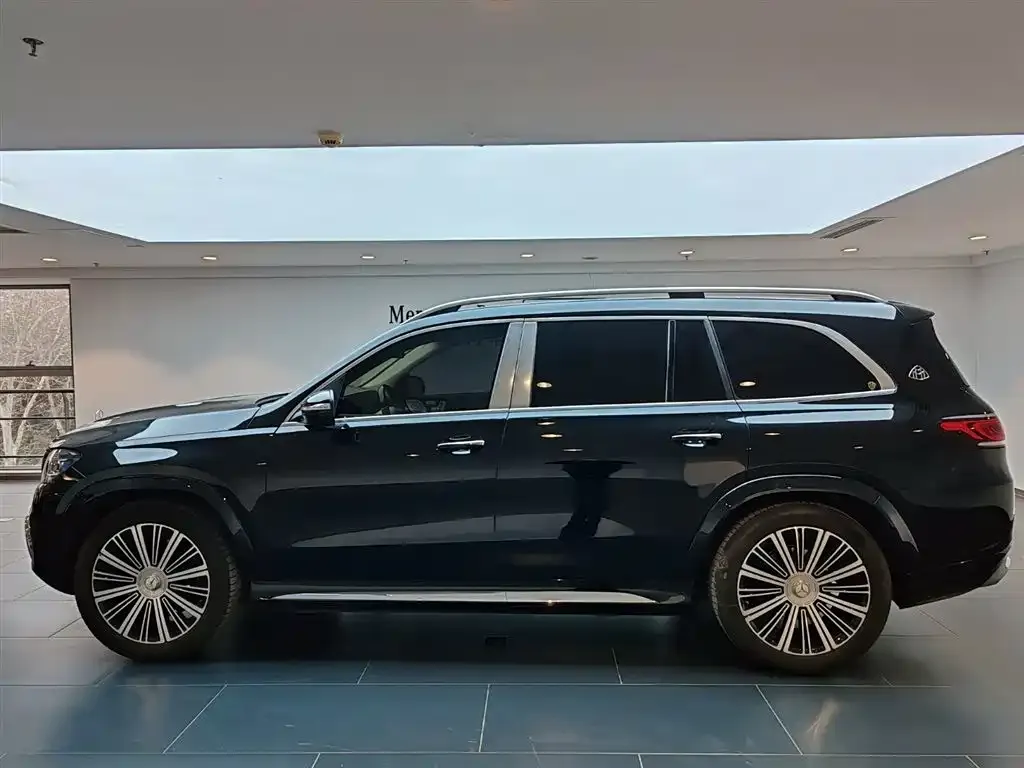 Mercedes-Benz GLS — фото 10
