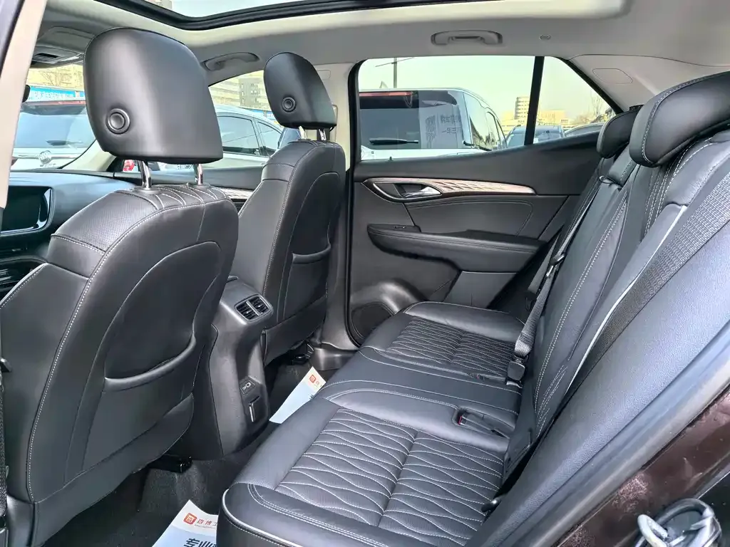 Buick Envision S — фото 8