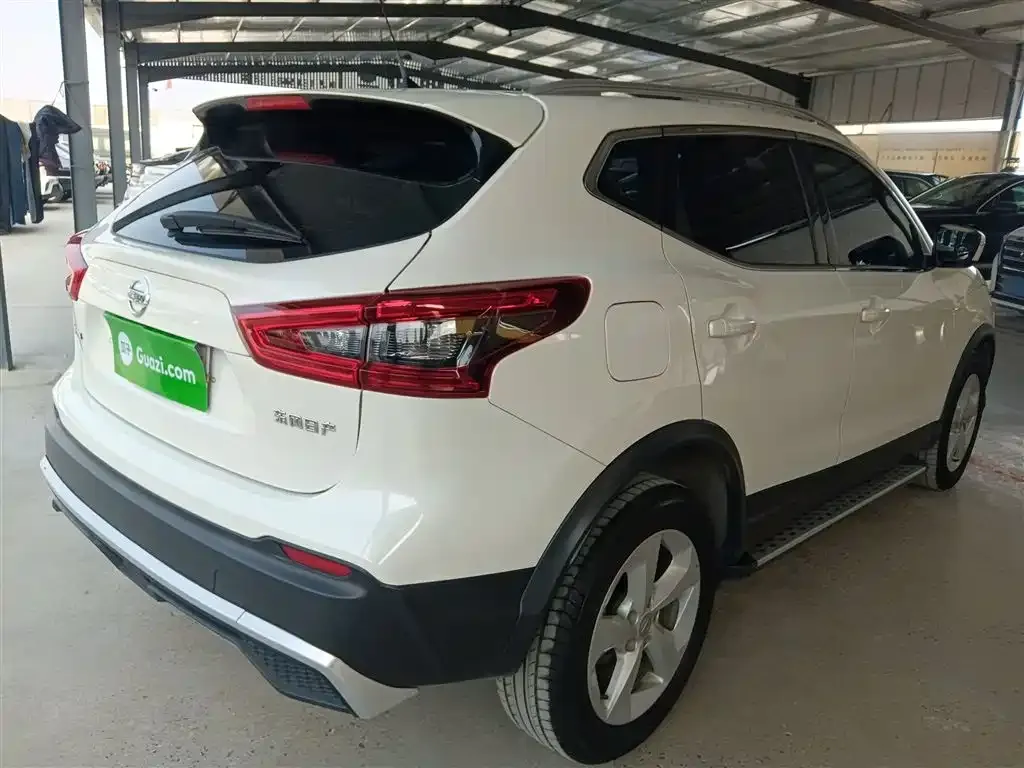 Nissan Qashqai — фото 9