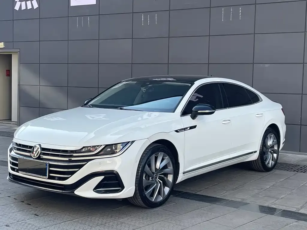 Volkswagen CC — фото 1