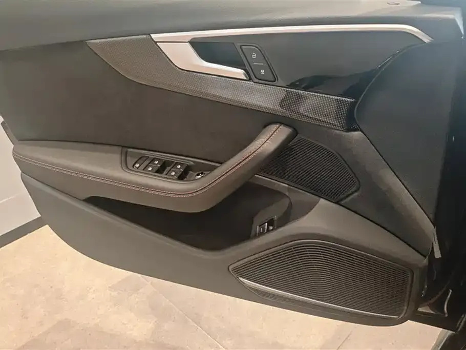 Audi S4 — фото 8