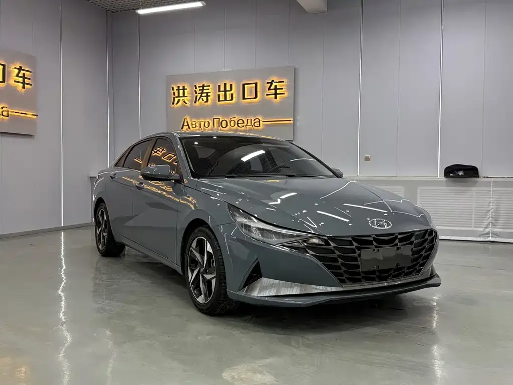 Hyundai Elantra — фото 2