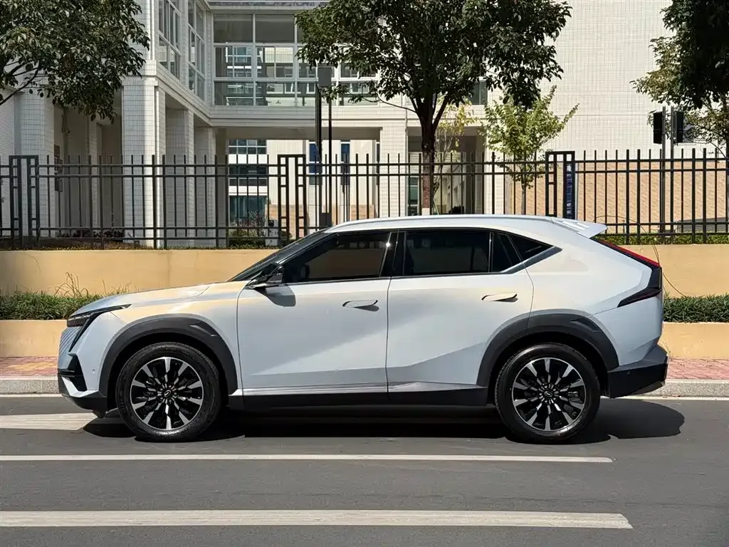 GAC Motor Shadow Cool — фото 9