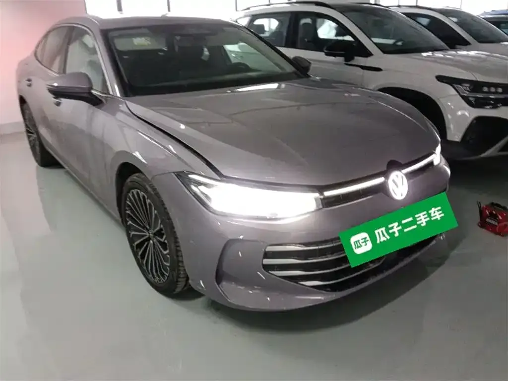 Volkswagen Passat — фото 10