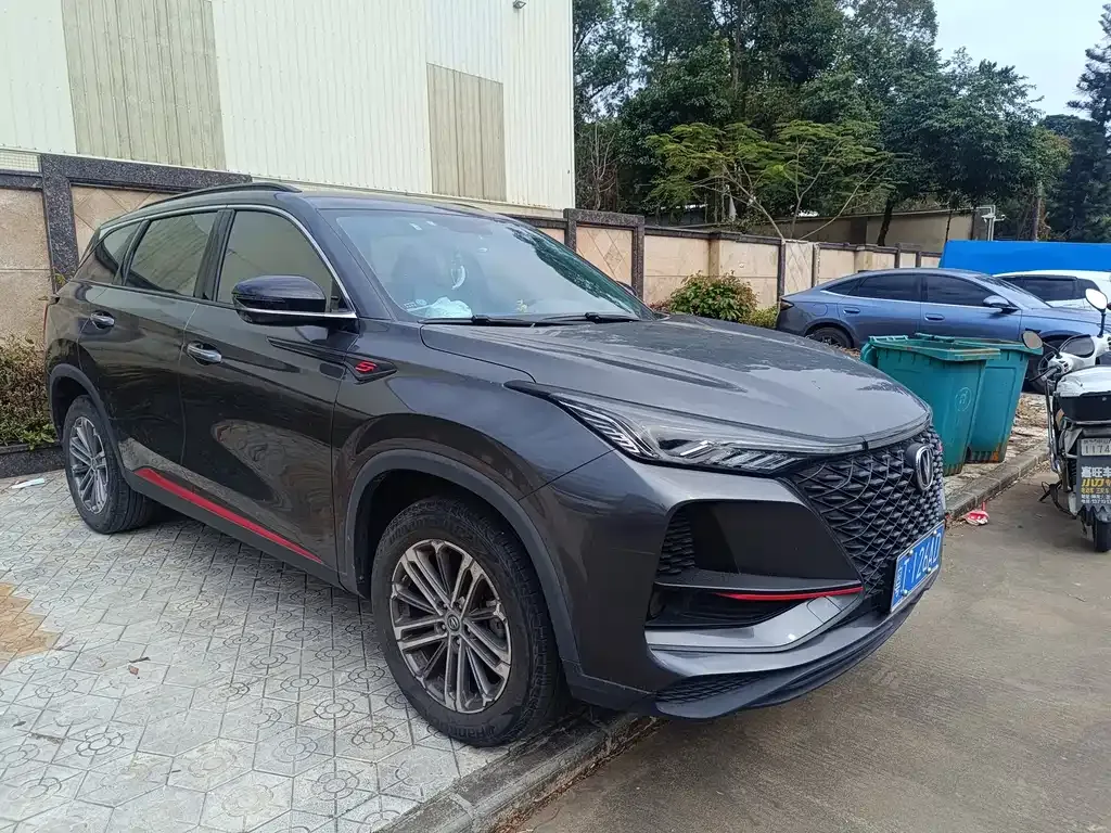 Changan CS75PLUS — фото 3