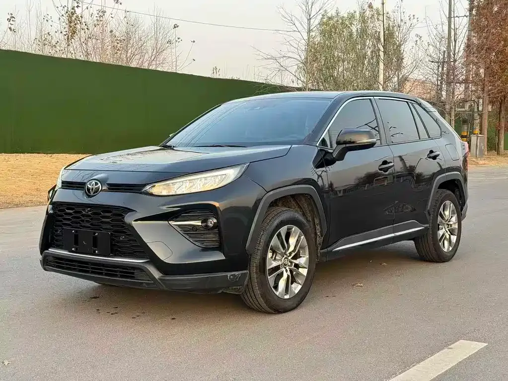 Toyota Wildlander — фото 1