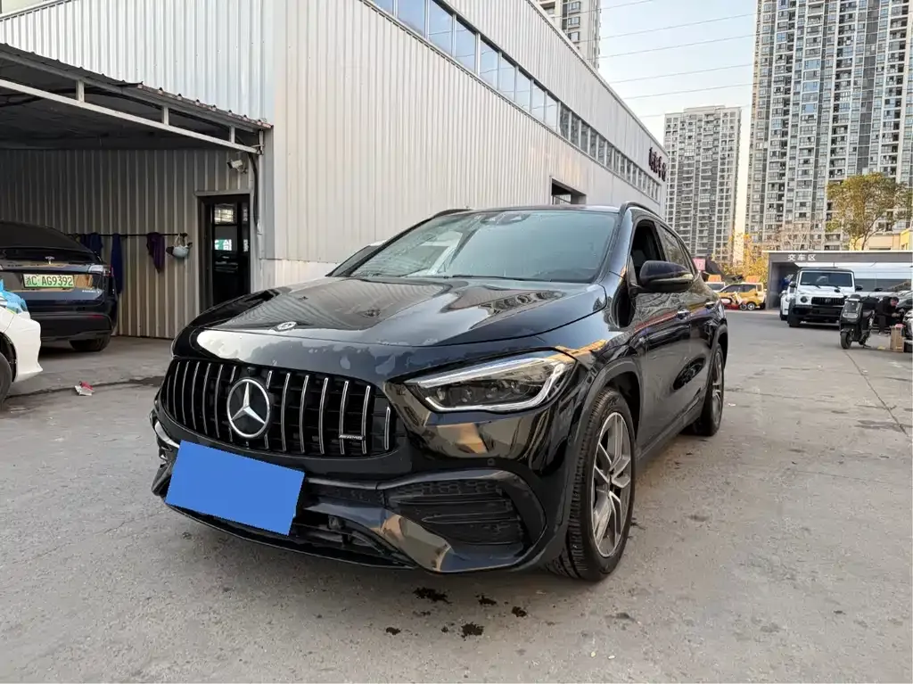 Mercedes-Benz CLA AMG — фото 1