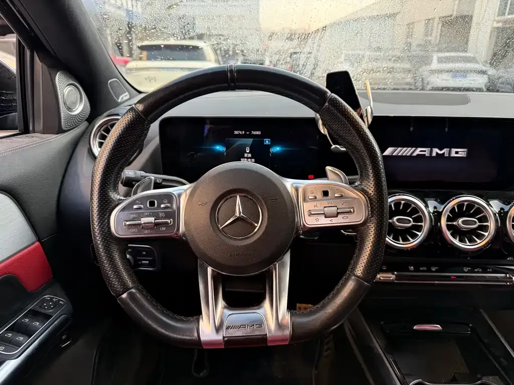 Mercedes-Benz CLA AMG — фото 6