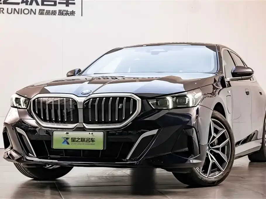 BMW i5 — фото 7