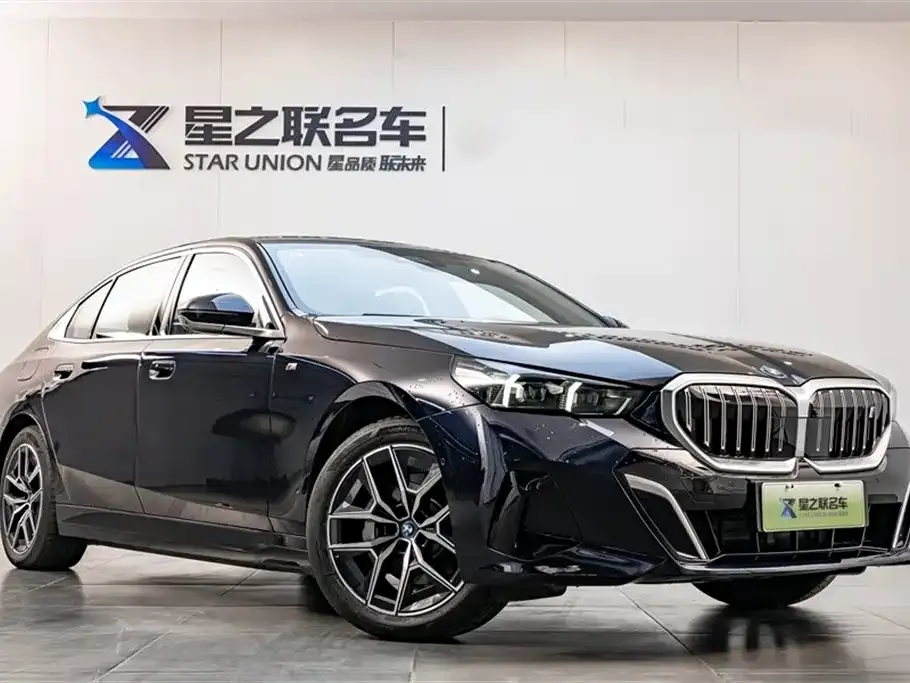 BMW i5 — фото 3