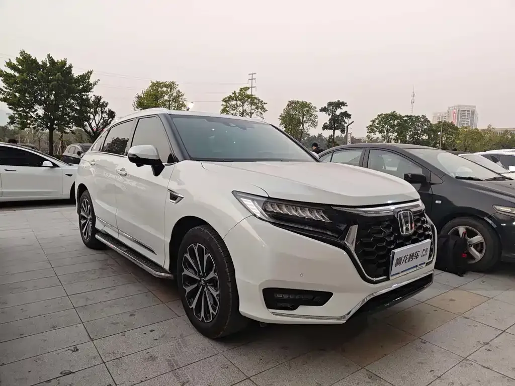Honda UR-V — фото 6