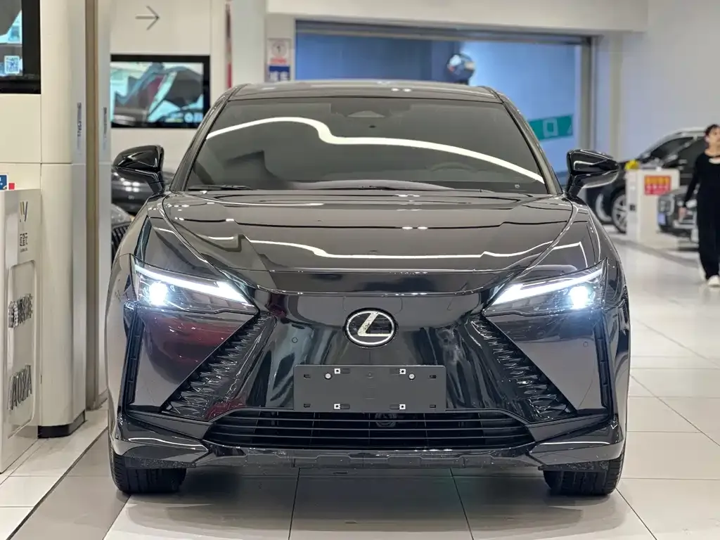 Lexus RZ — фото 4
