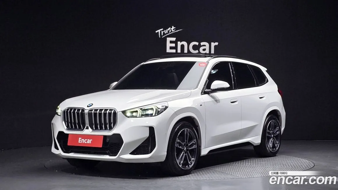 BMW X1 — фото 1