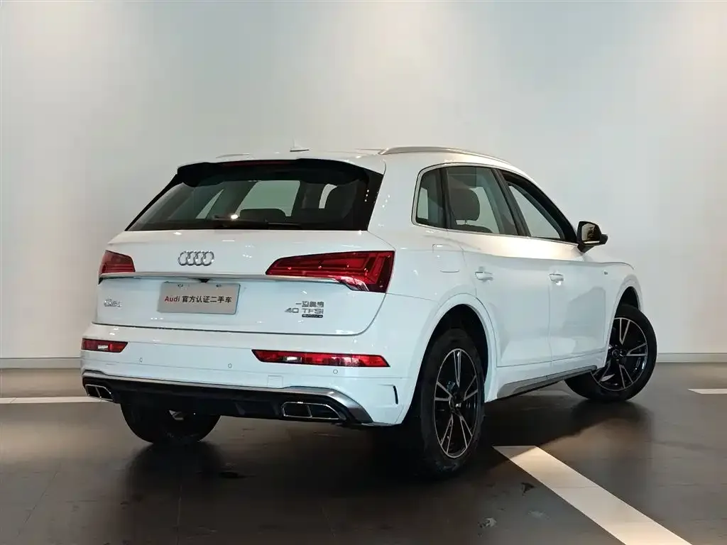 Audi Q5L — фото 3