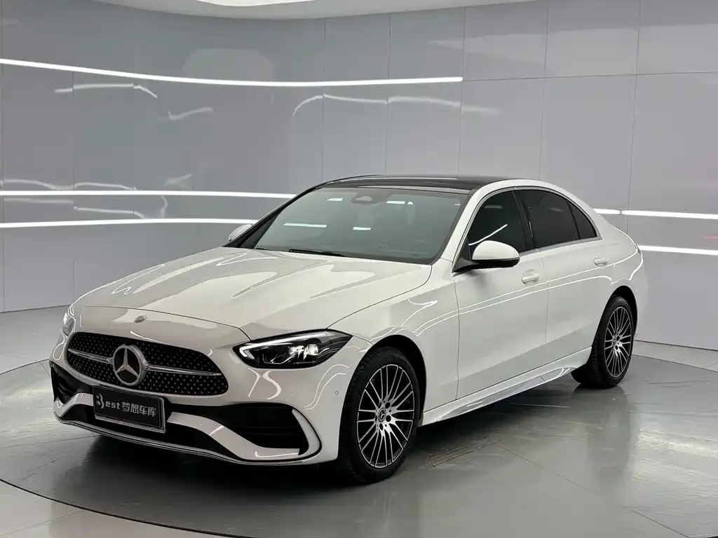 Mercedes-Benz C-Class — фото 1