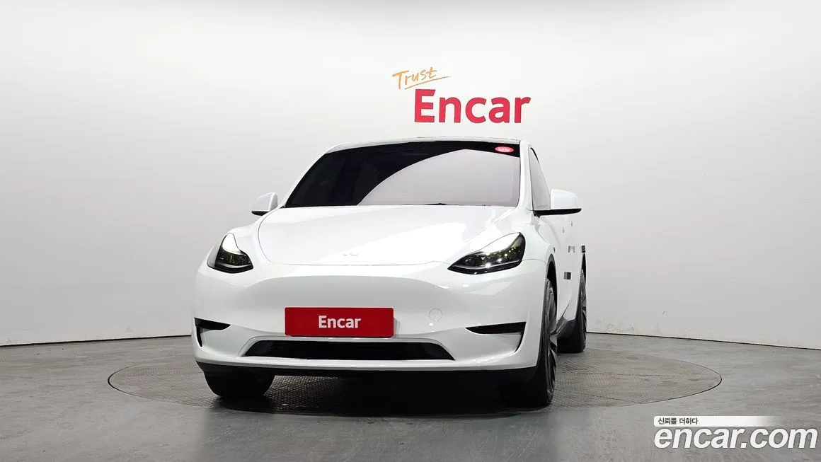 Tesla Model Y — фото 4