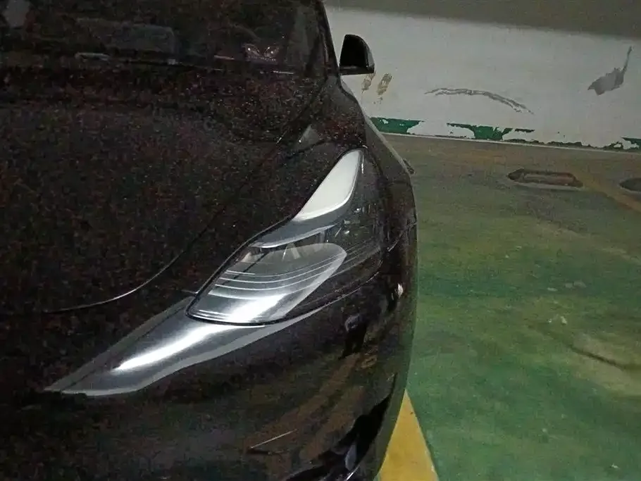 Tesla Model 3 — фото 3