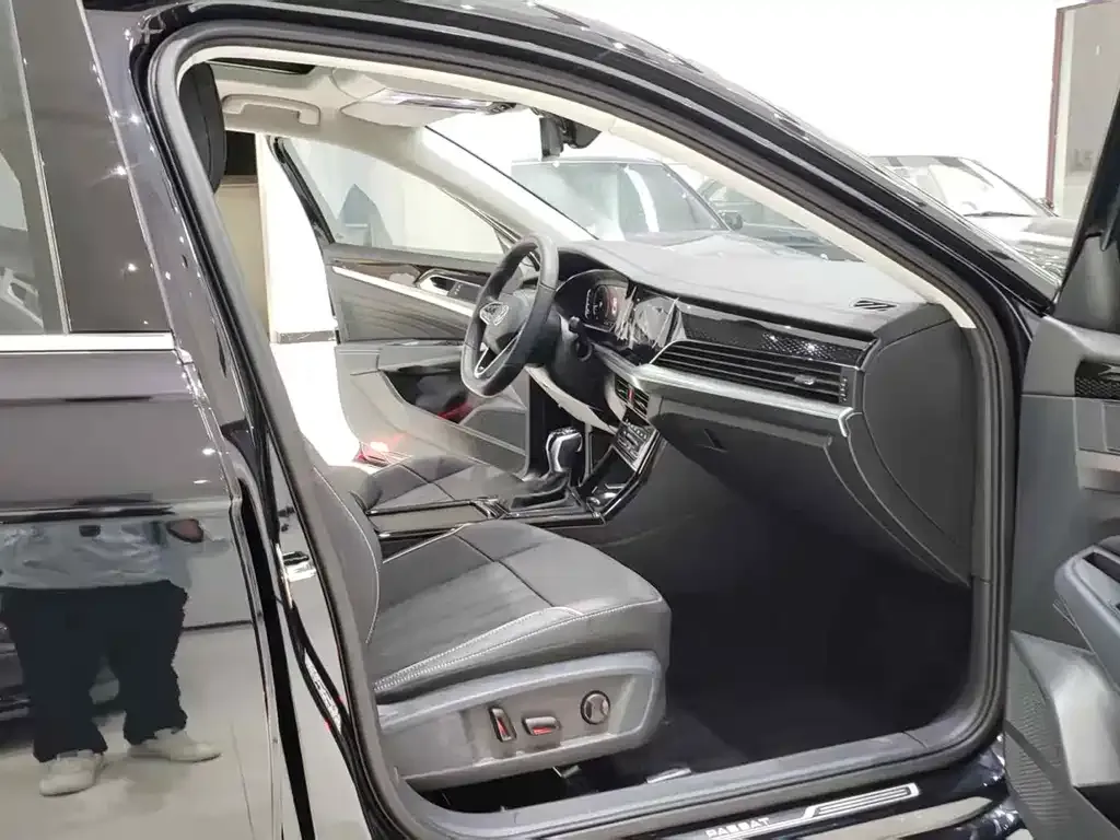 Volkswagen Passat — фото 7