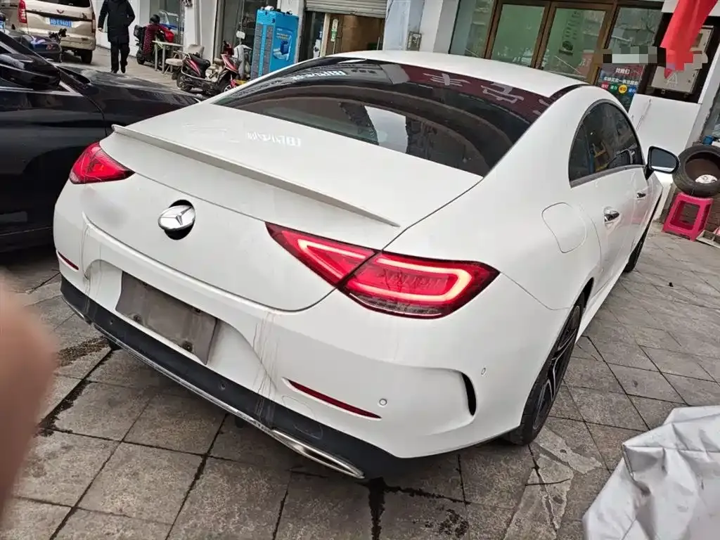 Mercedes-Benz CLS — фото 6