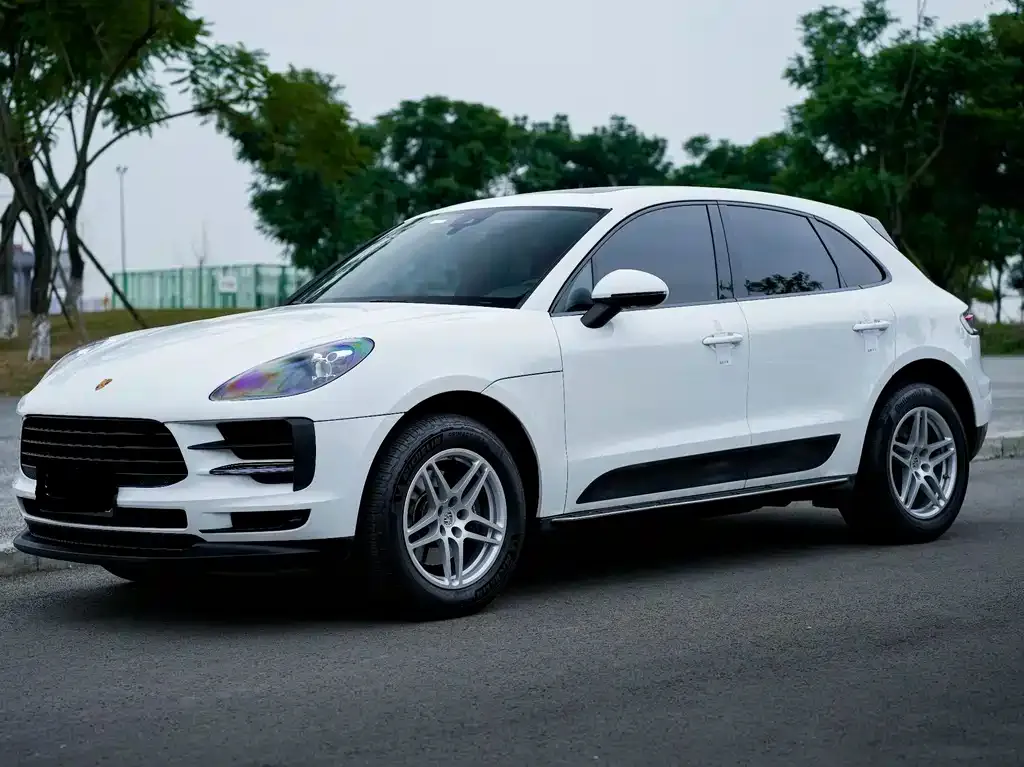 Porsche Macan — фото 1