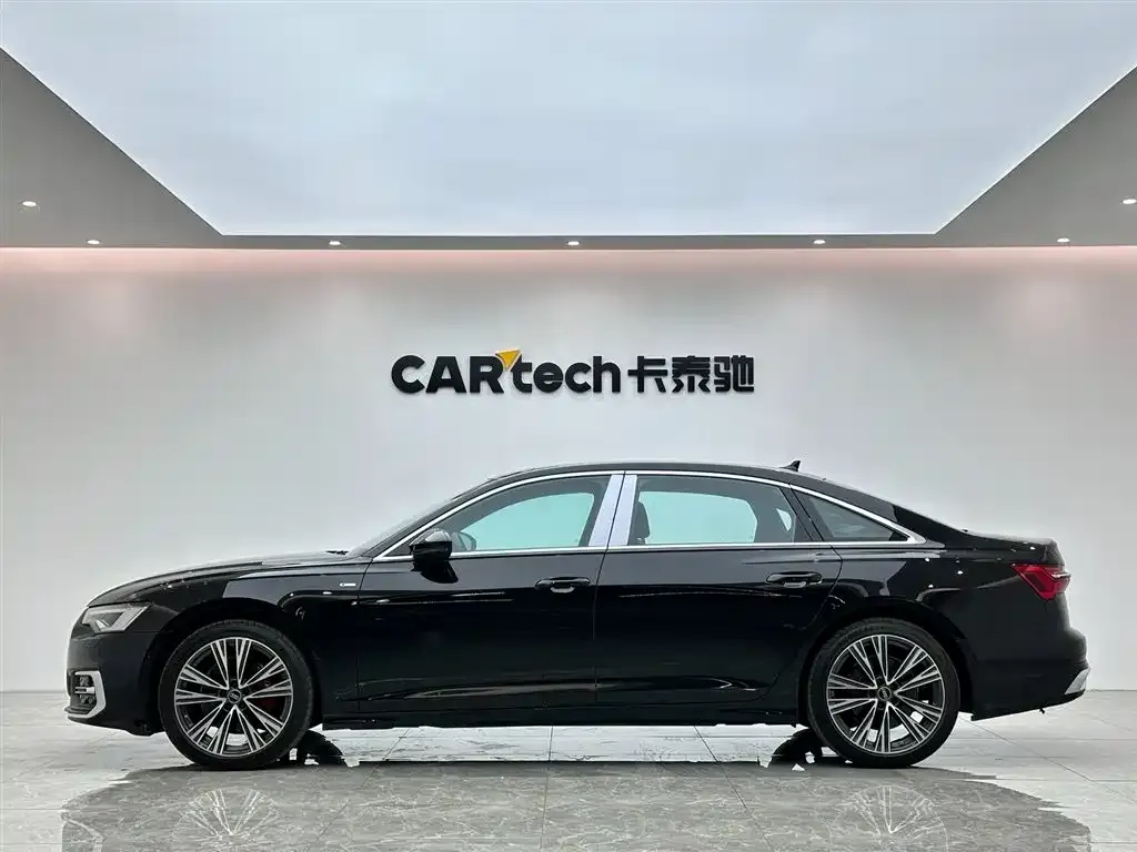 Audi A6L — фото 2