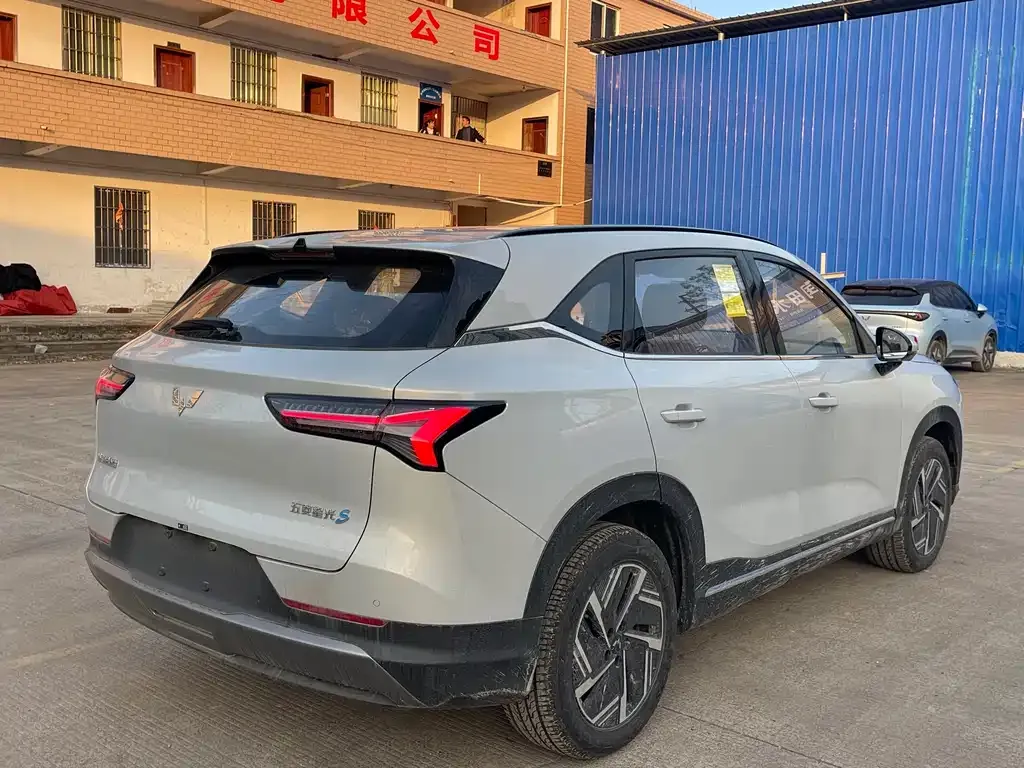 Wuling Xingguang S — фото 9