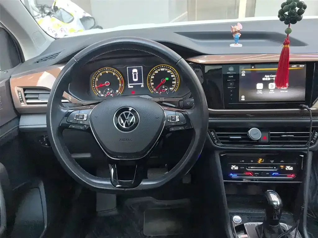 Volkswagen Tharu — фото 10