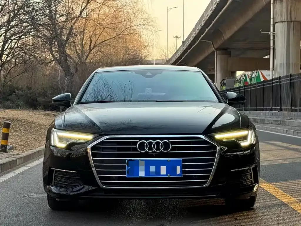 Audi A6L — фото 2
