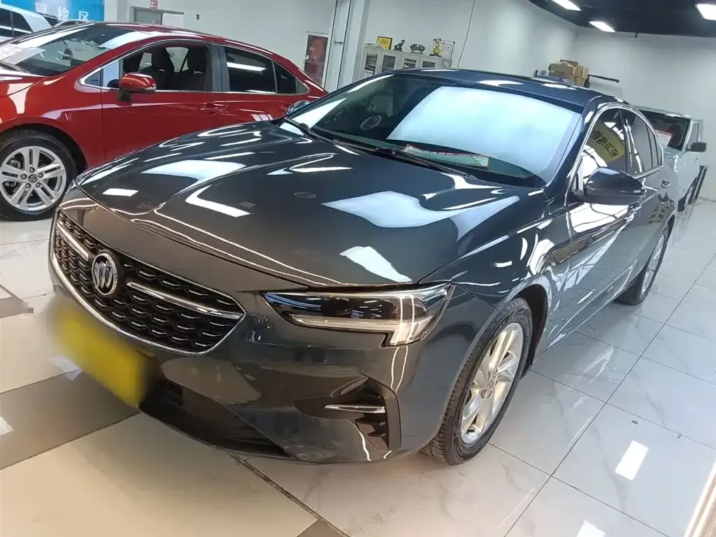 Buick Regal — фото 1