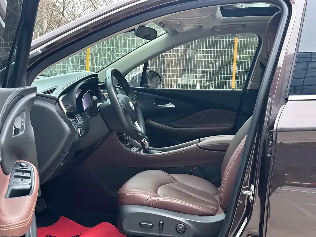 Buick Envision Plus — фото 9