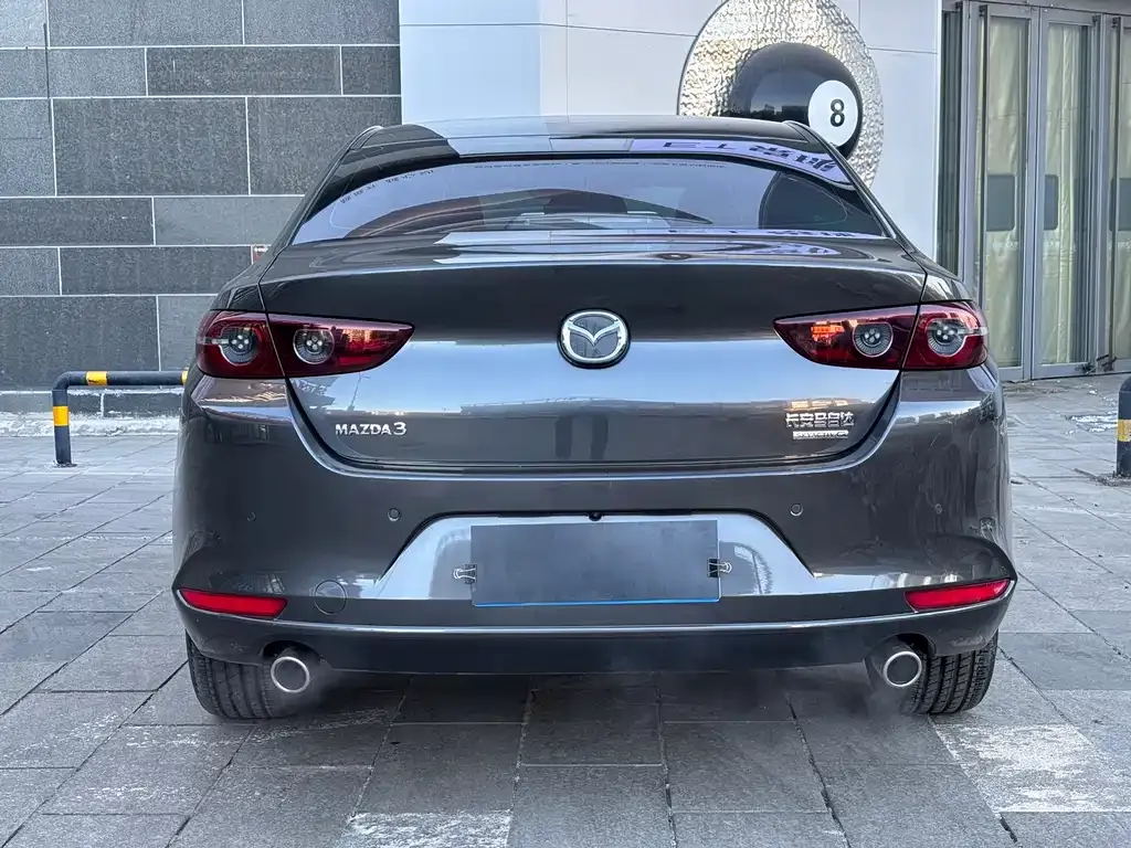 Mazda 3 Axela — фото 10
