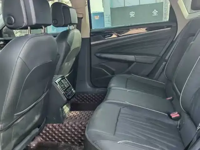 Volkswagen Passat — фото 2