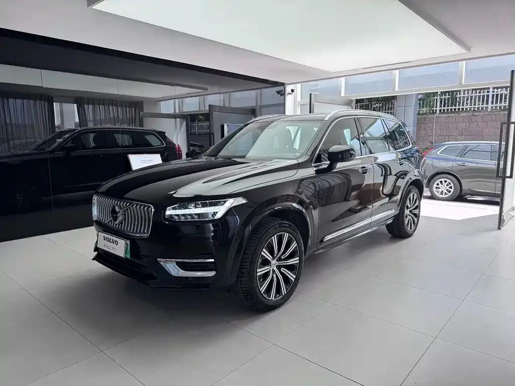 Volvo XC90 PHEV — фото 1