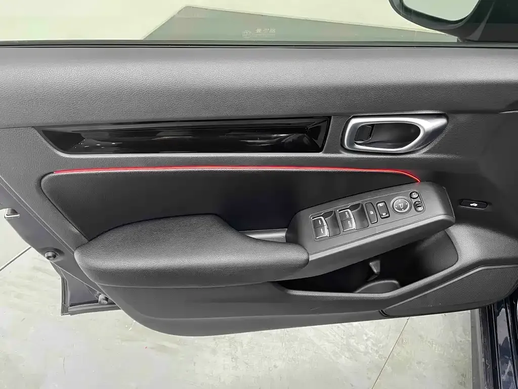 Honda Civic — фото 10