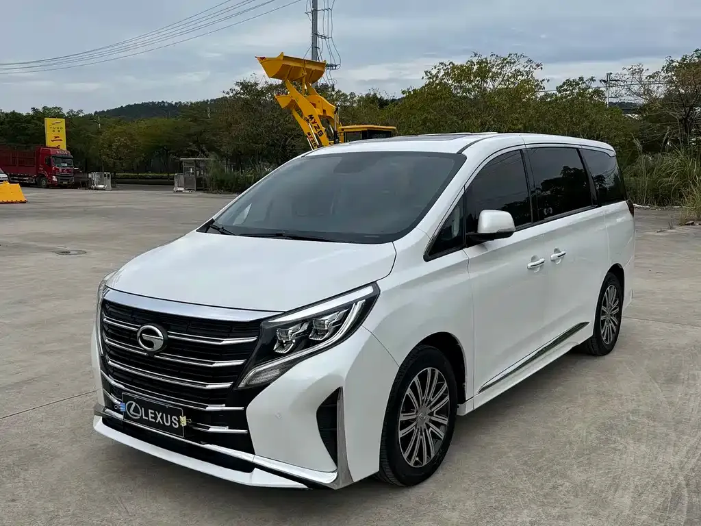 GAC Motor Trumpchi M8 — фото 1