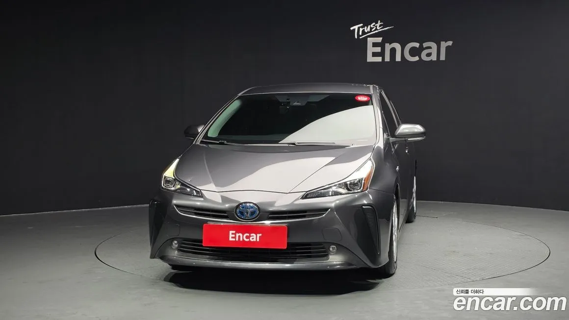 Toyota Prius — фото 2