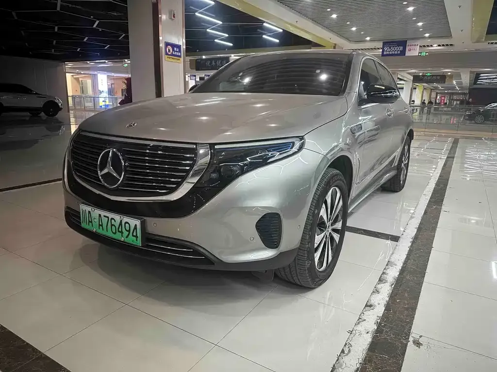 Mercedes-Benz EQC — фото 1