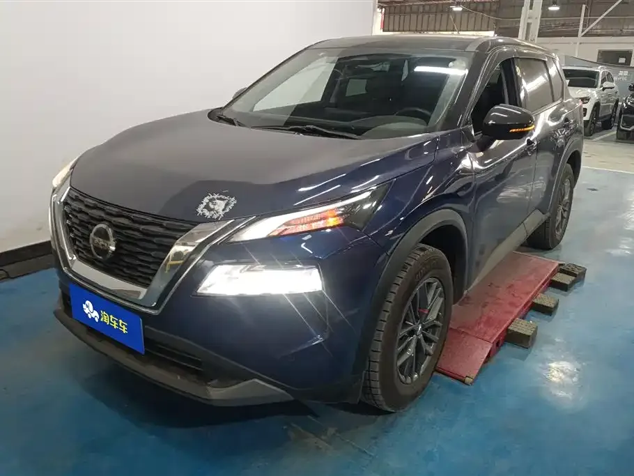 Nissan X-Trail — фото 1