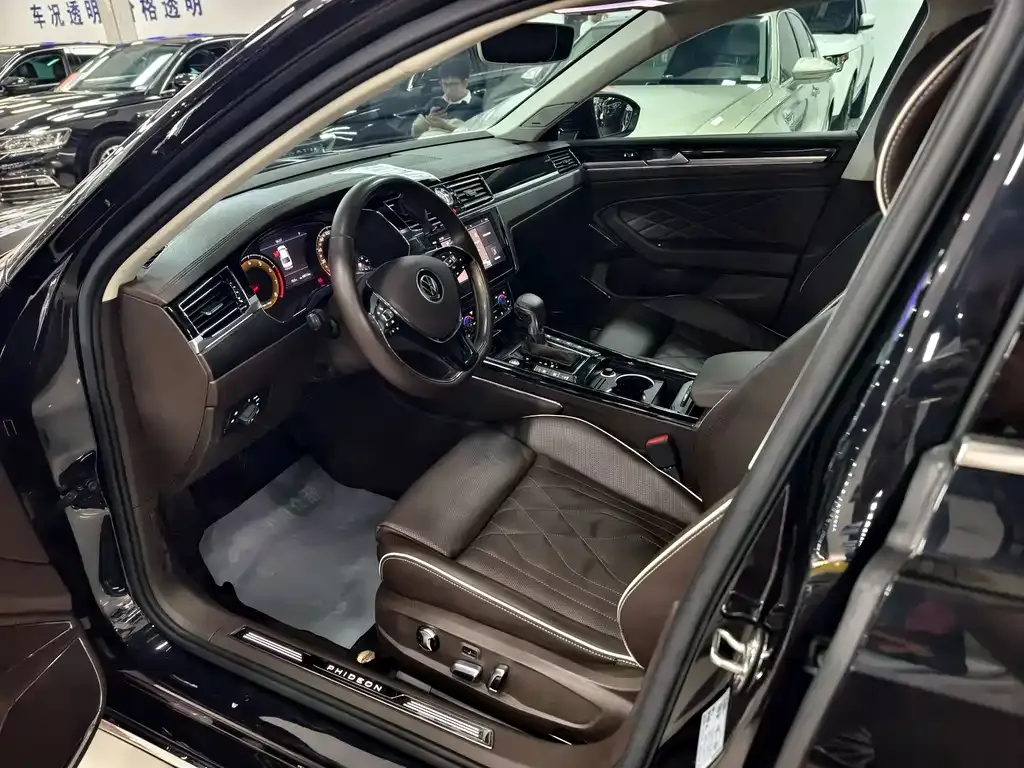 Volkswagen Phideon — фото 4