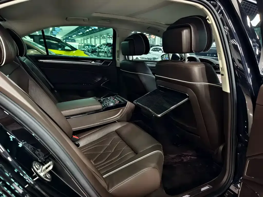 Volkswagen Phideon — фото 3