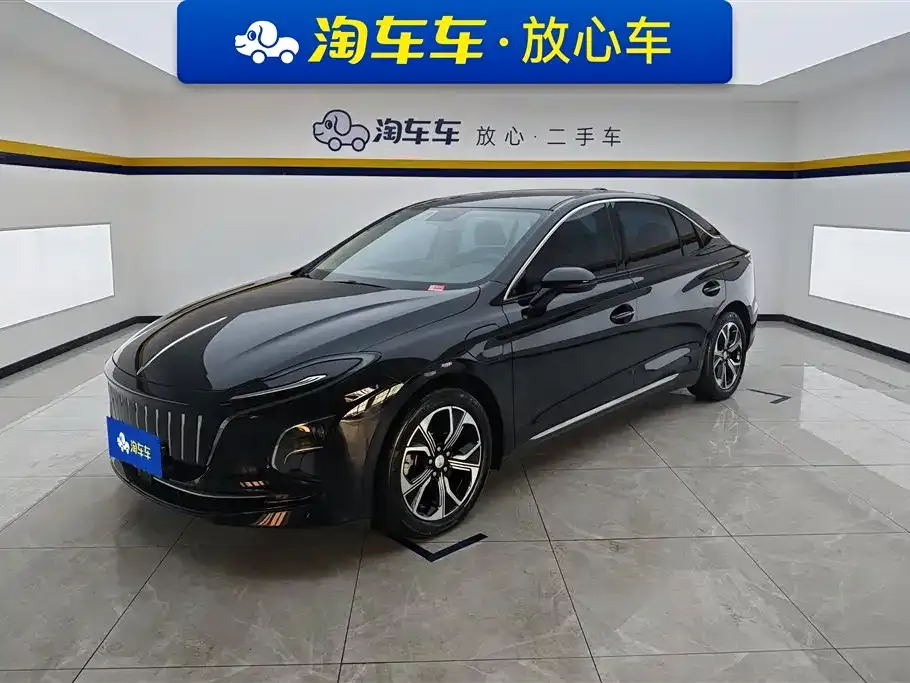 Hongqi E-QM5 — фото 1