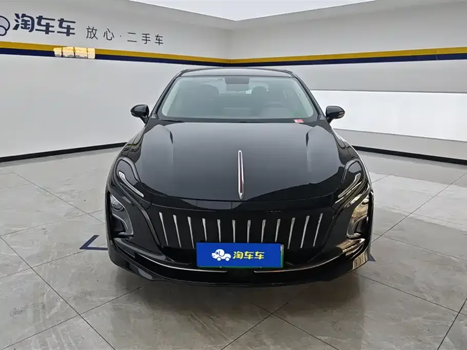 Hongqi E-QM5 — фото 9