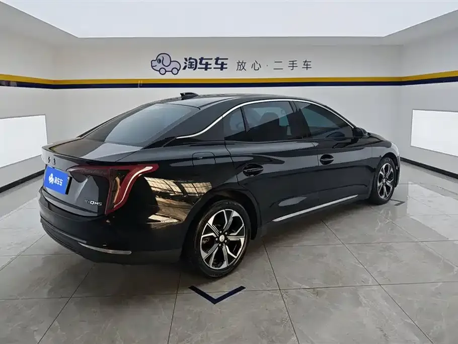Hongqi E-QM5 — фото 4