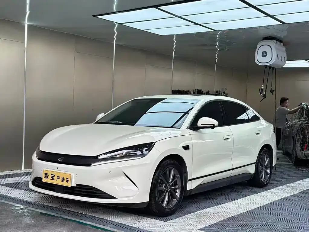 BYD Qin L — фото 1
