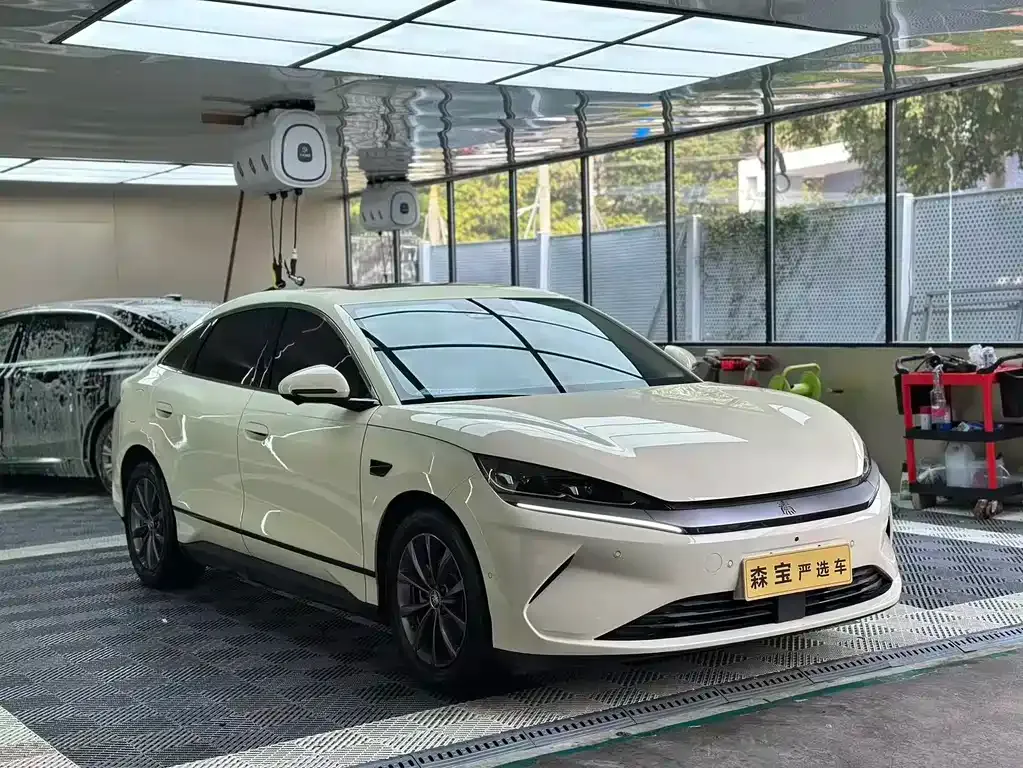 BYD Qin L — фото 6